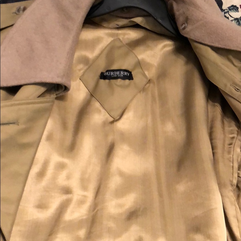 Burberry Trench Coat Like New Condition